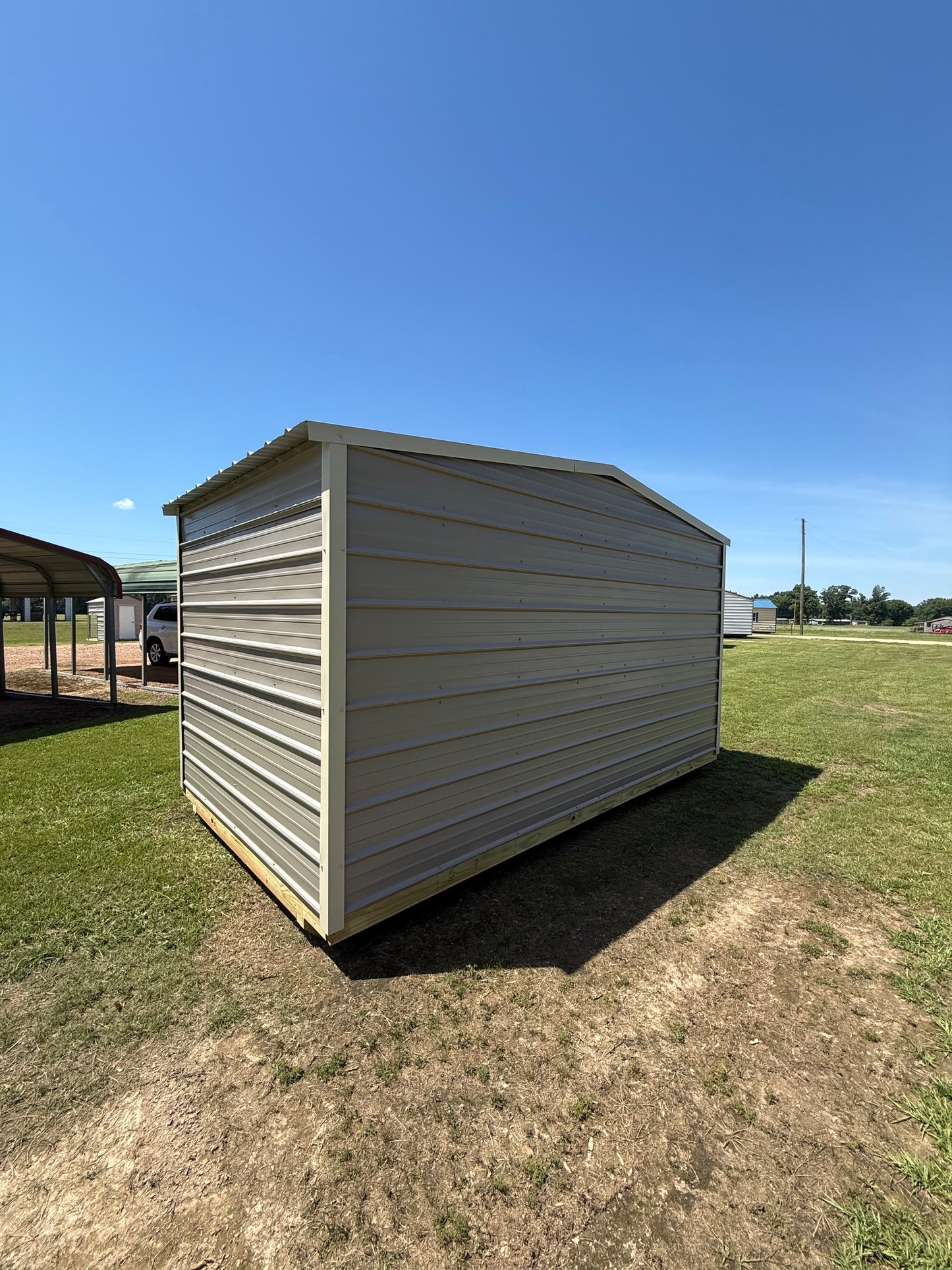 outside view of regular roof portable building 