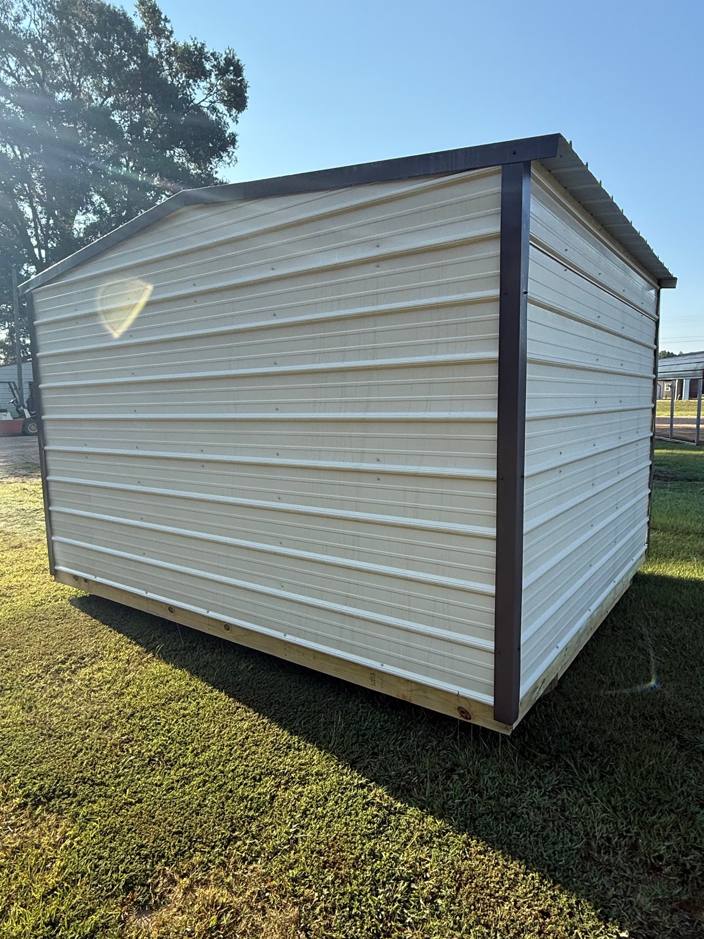 outside view of 10x12 regular roof portable building 