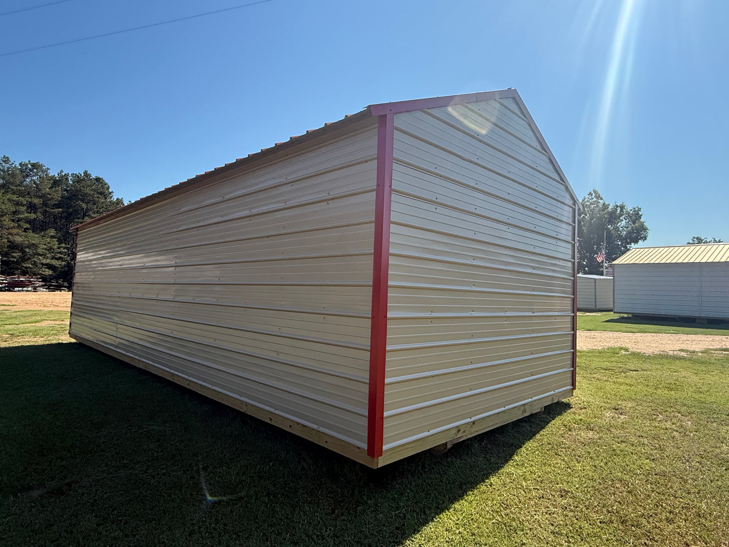 outside view of 12x32 peak roof building 