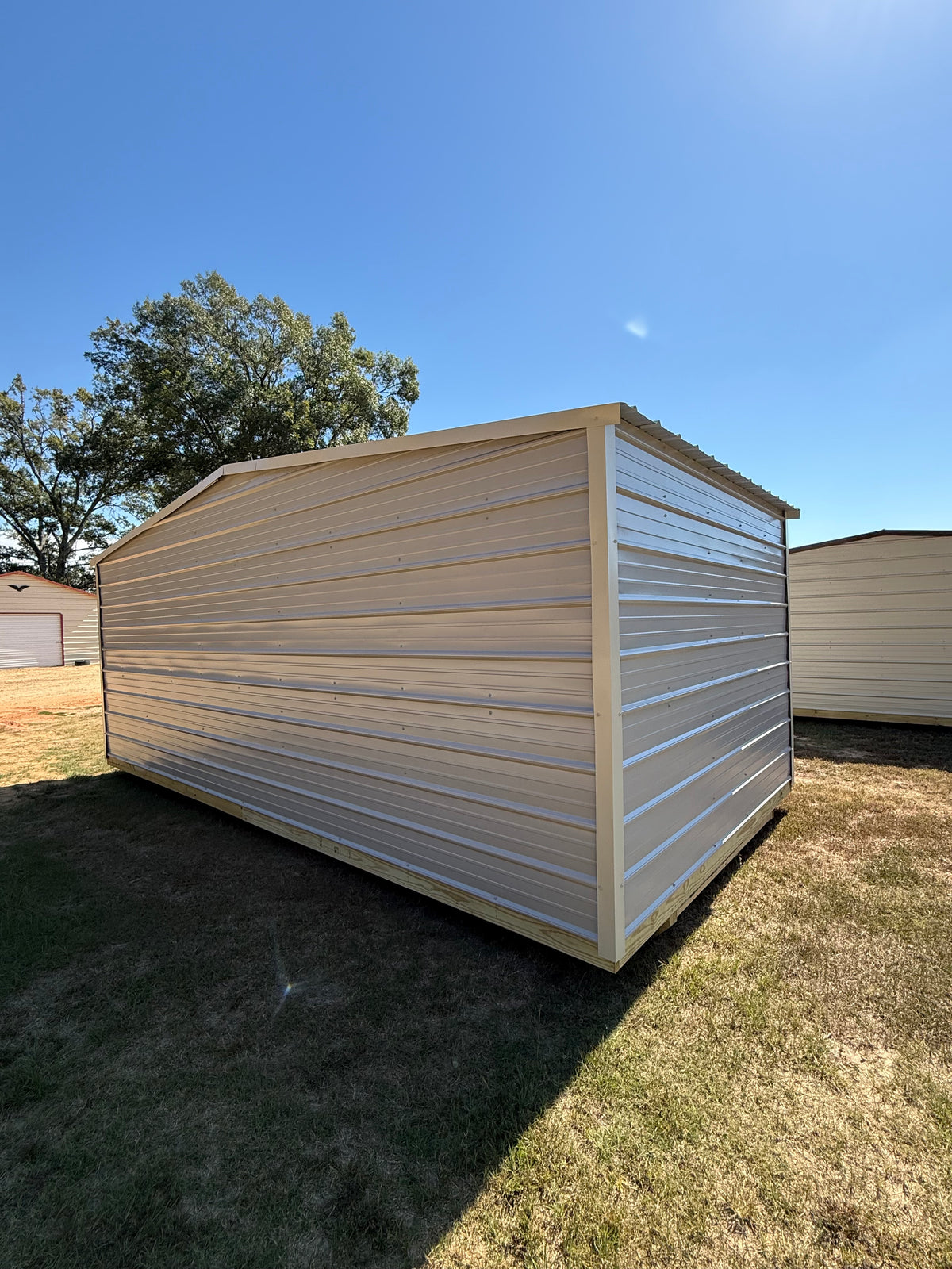 outside/back view of 10x20 regular roof portable building 
