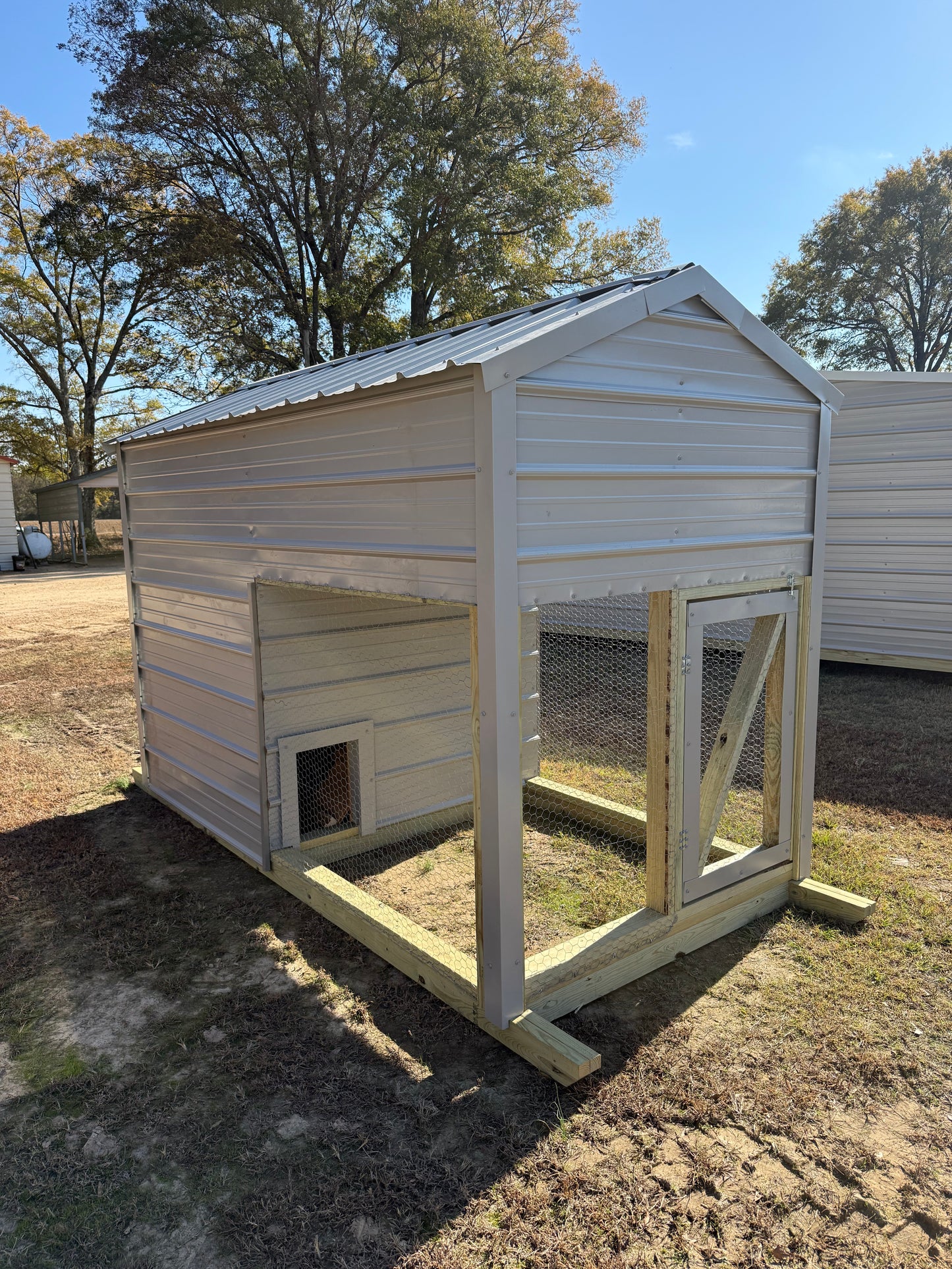 5x10 Chicken coop in Gray