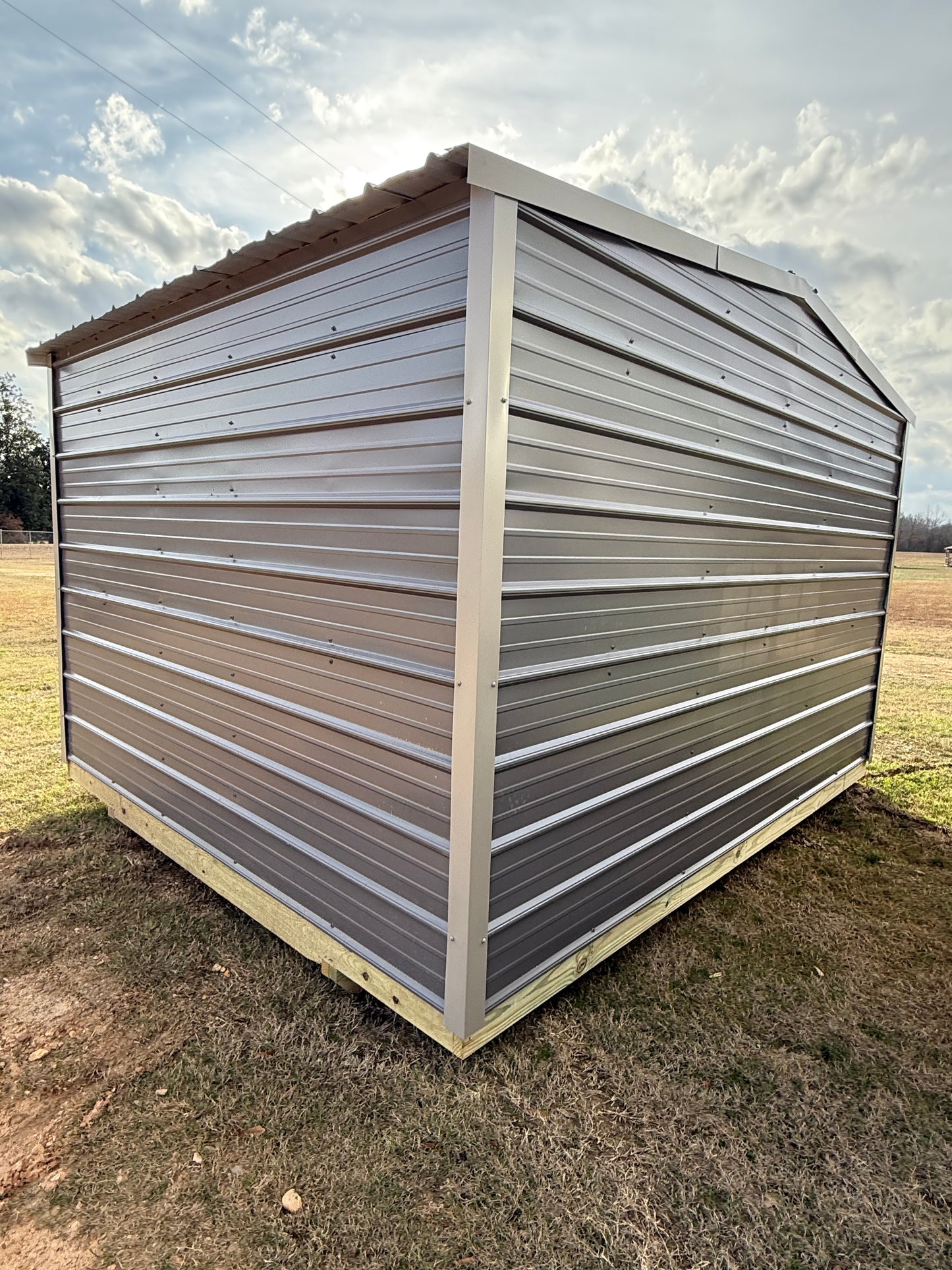 10x12 regular roof portable building 
