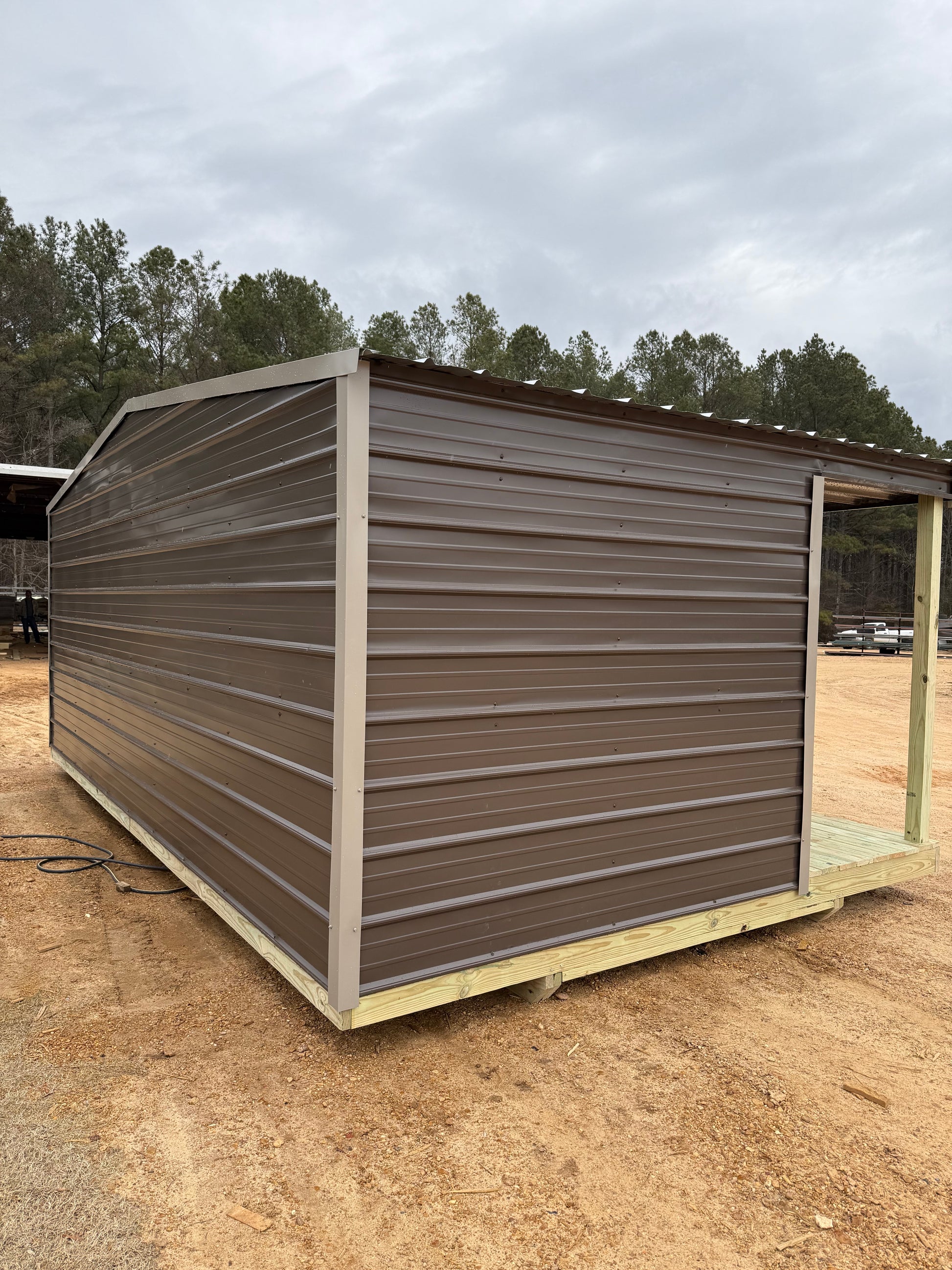 front/side view of 12x20 corner porch 